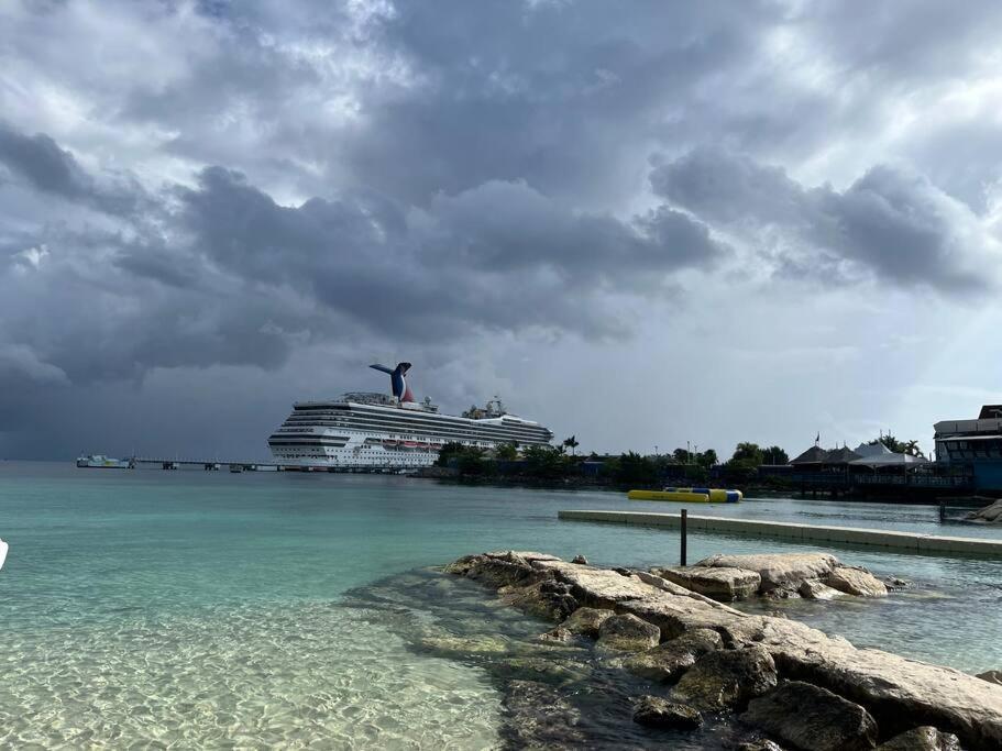 Millie'S Paradise - Bay Beach Ocho Rios Exterior foto